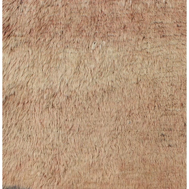 Tan Mid 20th Century Modern & Minimalist Design Turkish Vintage Tulu Rug in Light Taupe & Gray Blue For Sale - Image 8 of 12