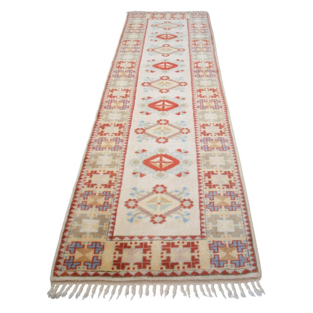 1990s Hand-Knotted Runner Rug Traditional Turkish Rug - 2′9″ × 10′2″ For Sale - Image 6 of 17