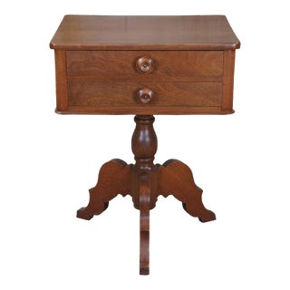 Antique 19th Century American Empire Walnut Parlor Side Accent Table For Sale