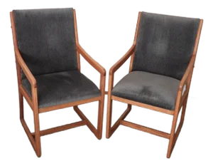 Vintage 1970s Pair of Oak Danish Mid Century Modern Style Dining Side Chairs