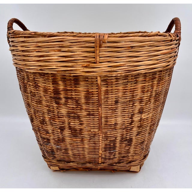 Tan Vintage Handwoven Chinese Split Reed Tortiseshell Bamboo and Rattan Large Gathering Basket For Sale - Image 8 of 14