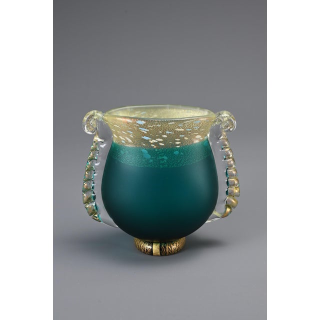 Japanese Green Art Glass Vase by Kuniaki Kuroki, 1990s For Sale - Image 10 of 13
