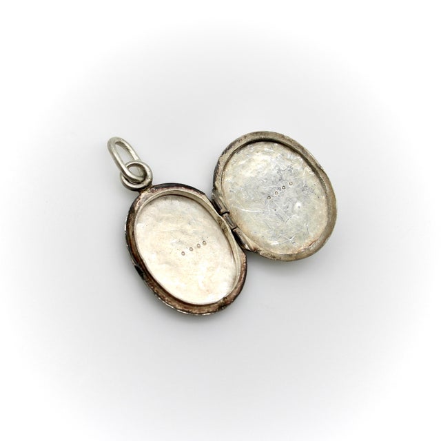 Silver Late 19th Century Victorian Sterling Silver Mizpah Hand Engraved Locket For Sale - Image 8 of 12