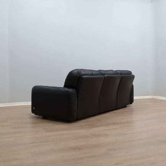 Mid-Century Modern Vintage Black Leather Sofa, 1970s For Sale - Image 3 of 14