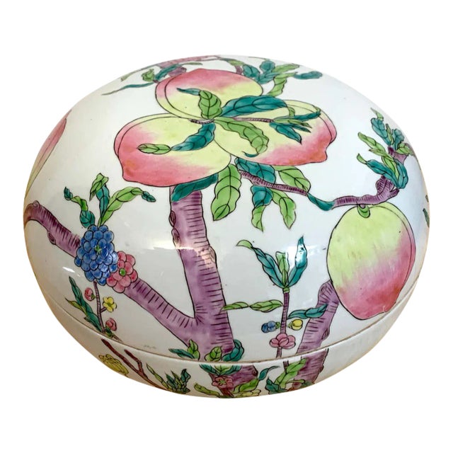 Mid 20th Century Large Chinese Export Famille Verte Peach Motif Box For Sale