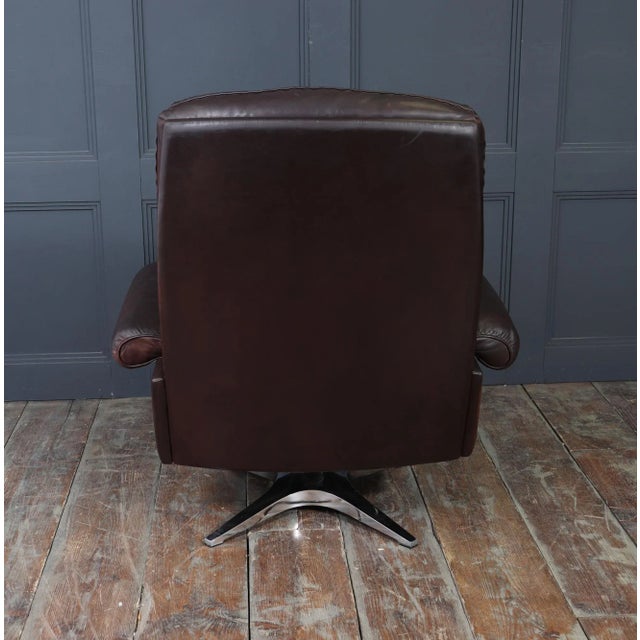 Set of DS-31 Armchair and Ottoman in Leather from de Sede, Switzerland, 1970s, Set of 2 For Sale - Image 9 of 18
