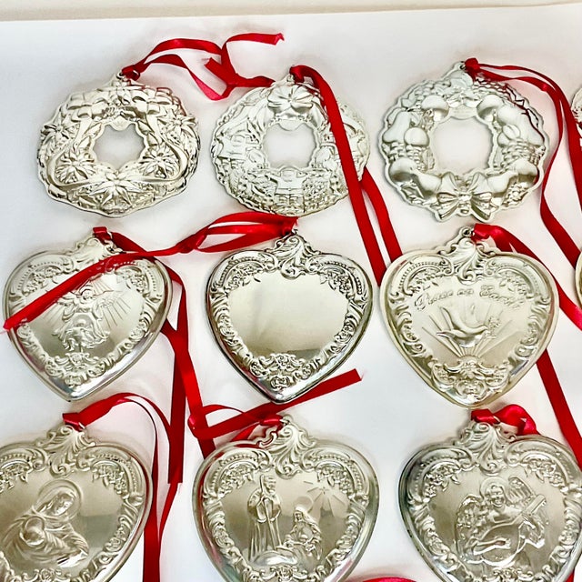 Metal 1989-2005 Vintage Baroque Hollywood Regency Wallace Sterling Christmas Ornament Collection - Set of 25 For Sale - Image 7 of 13