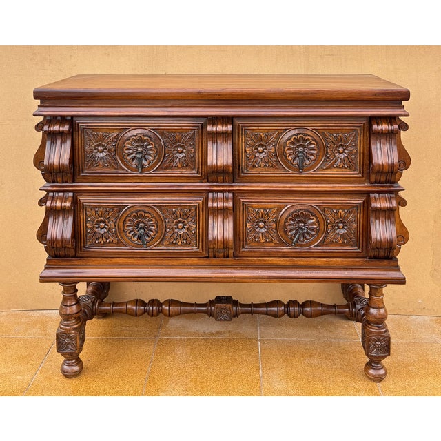Baroque Spanish Carved Wood Chest of Drawers with Barley Twist Legs, 1890 For Sale - Image 3 of 10