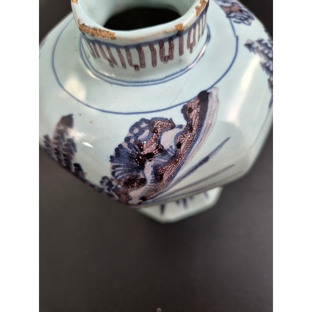 Antique Dutch Blue and Manganese Octagonal Baluster Vase from Delft, 1680 For Sale - Image 12 of 13