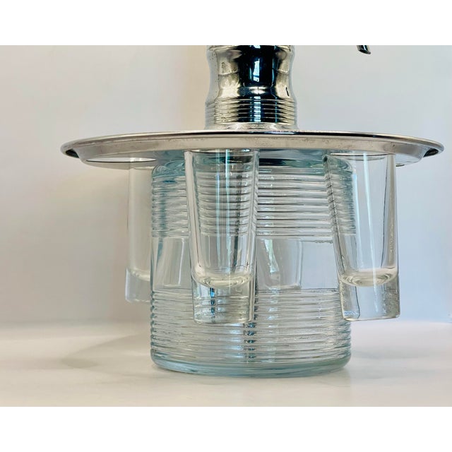 Art Deco 1950’s Chrome & Glass Drinks Dispenser Pump With Four Clear Glasses For Sale - Image 3 of 12