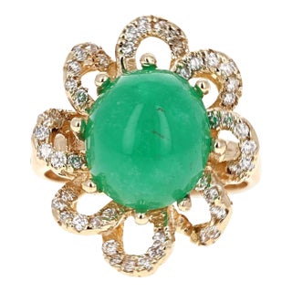 6.24 Carat Cabochon Emerald Diamond Yellow Gold Cocktail Ring Size 7 For Sale