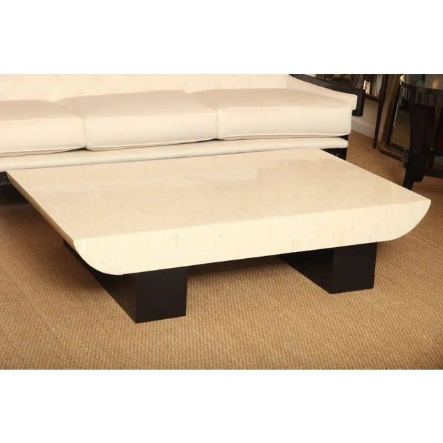 1960's Vintage Tessellated Bone and Black Lacquered Wood Restored Cocktail Table Style of Paul Frankl For Sale In Miami - Image 6 of 8