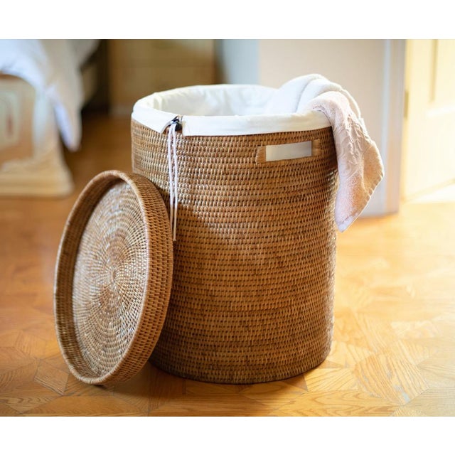 Wood Artifacts Rattan Round Hamper with Lid in Honey Brown For Sale - Image 7 of 8
