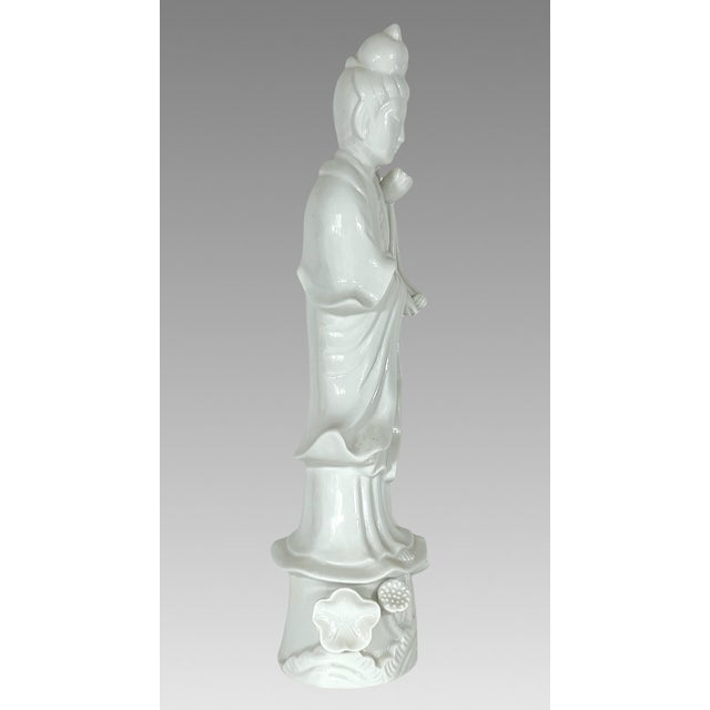 Chinoiserie Vintage Chinese 'Blanc De Chine' White Porcelain Figure of the Deity Guan Yin (Kwan Yin) 14" For Sale - Image 3 of 8