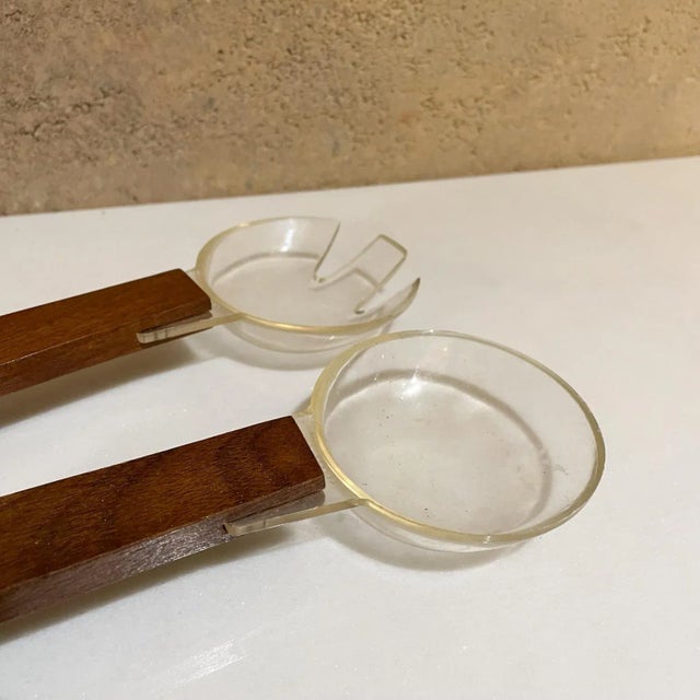 Mid-Century Modern 1960s Dansk-Style by Najeeb Modern Flat Walnut Wood Lucite Salad Server Utensil Set- 2 Pieces For Sale - Image 3 of 7