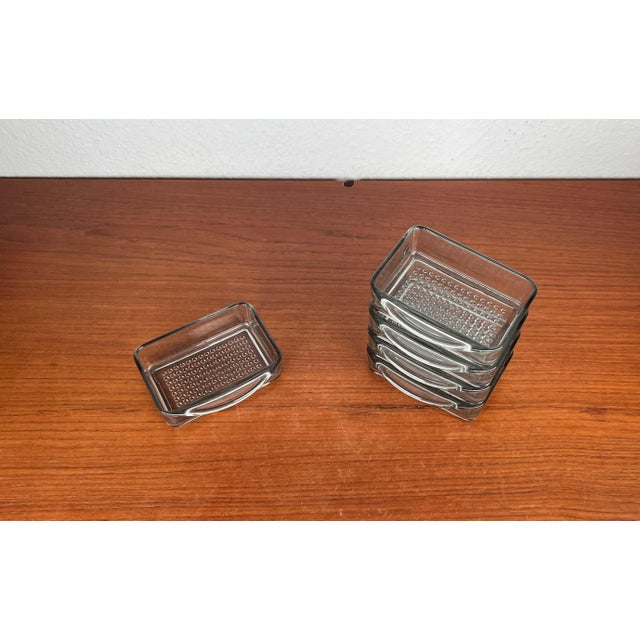 Holmegaard Small Mid-Century Danish Cabaret Glass Tray Bowls from Holmegaard, 1960s, Set of 5 For Sale - Image 4 of 10