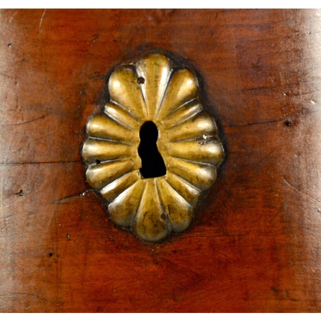 Wood 18th Century French Louise XV Walnut Commode For Sale - Image 7 of 11