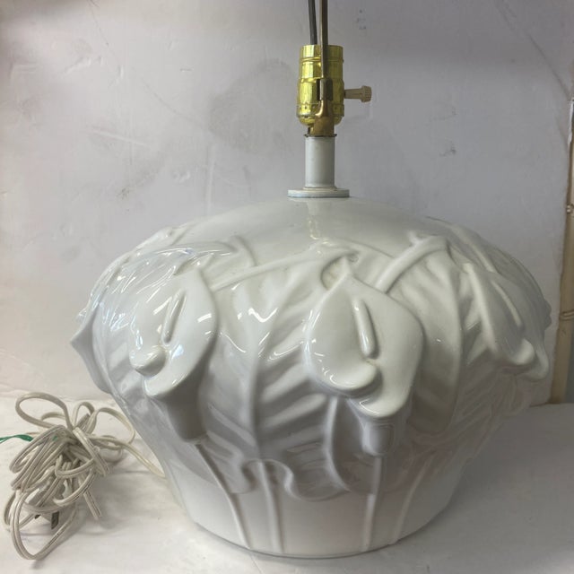 1970s White Ceramic Lamp With Kala Lily Detail For Sale - Image 4 of 8