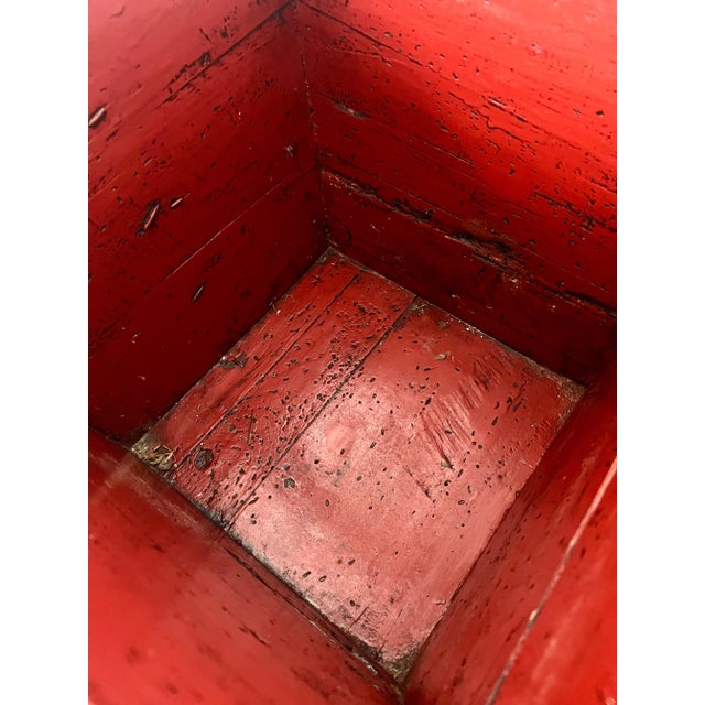 Red Lacquered Wooden Chinese Rice Container Planter or Jardiniere For Sale In Los Angeles - Image 6 of 9
