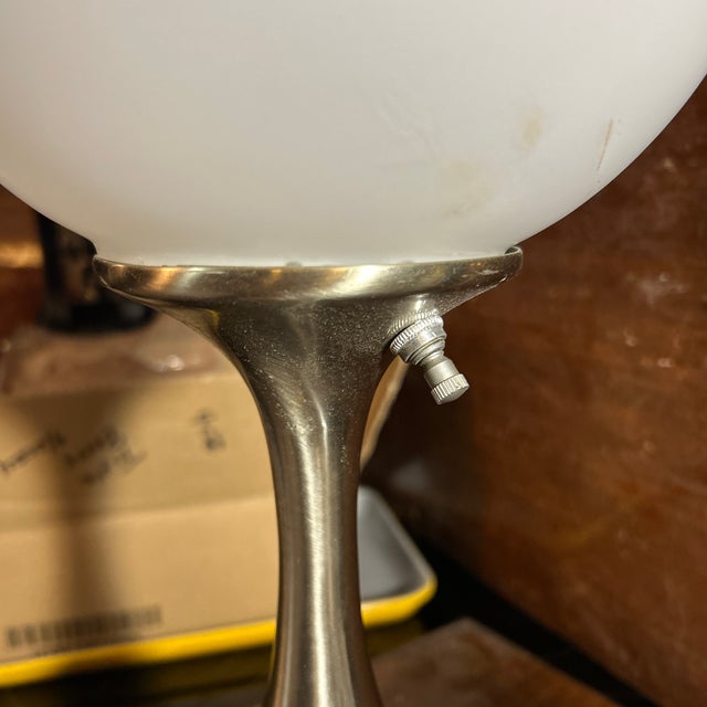 Laurel Lamp Company 1960s Mid-Century Modern Laurel Lamp Co. Tulip Mushroom Table Lamp With Original Hang Tag For Sale - Image 4 of 12