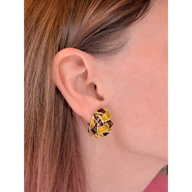 Vintage Piaget Bracelet and Earrings Set, 18 Karat Yellow Gold and Enamel For Sale - Image 14 of 15