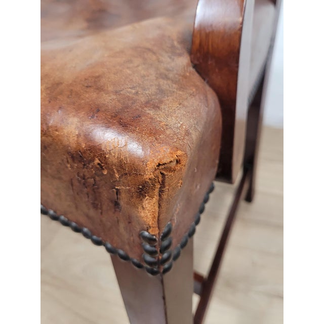 19th Century Victorian English Armchair in Carved Leather and Mahogany, 1890 For Sale - Image 16 of 18