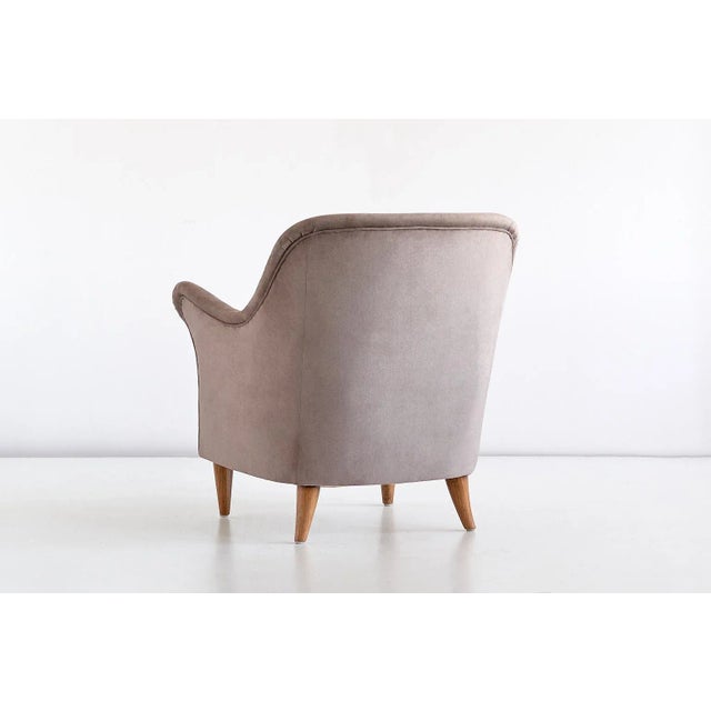Swedish Taupe Velvet and Elm Armchair by Elsa Gullberg, 1930s For Sale - Image 10 of 12