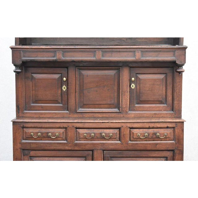 Antique Welsh Oak Cabinet, 1730 For Sale - Image 3 of 10