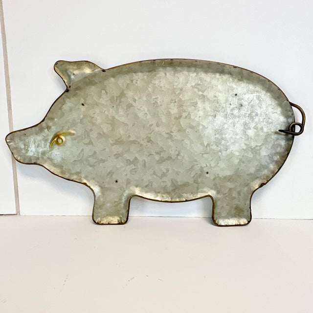 1980s 1980s Vintage Farmhouse Arts & Crafts Boho Chic Pig Galvanized Tray. For Sale - Image 5 of 9