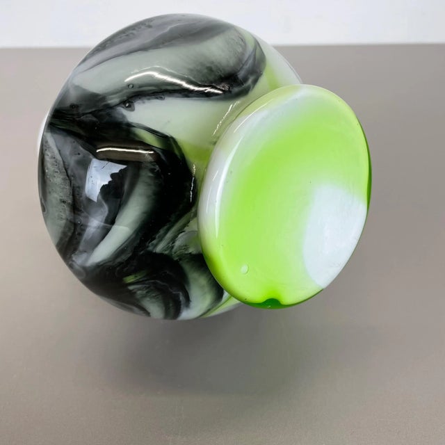 Large Vintage Pop Art Multicolor Opaline Vase, Italy, 1970s For Sale - Image 14 of 16