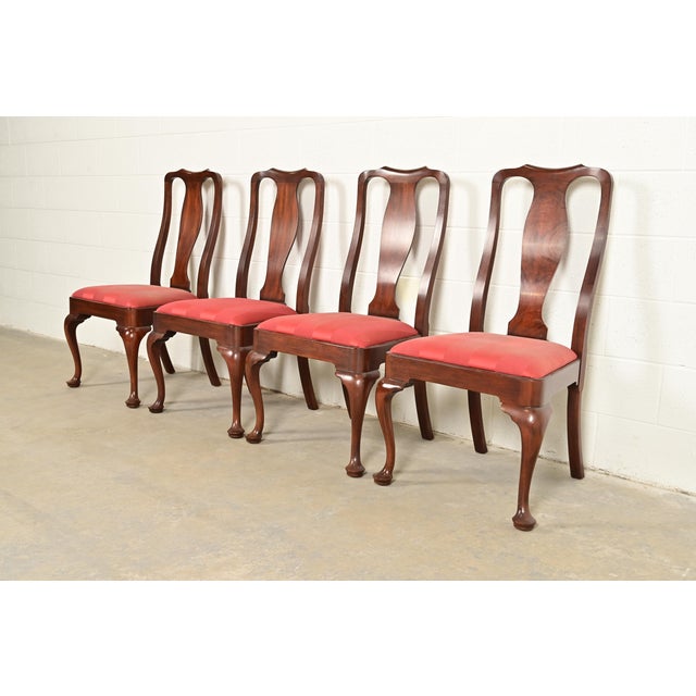Henkel Harris Queen Anne Solid Mahogany Dining Chairs, Set of Four For Sale - Image 12 of 12