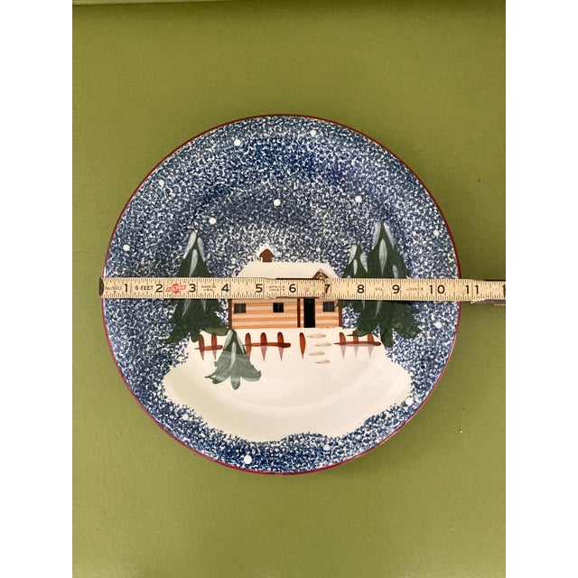 Cabin 1980s Cook’s Bazaar Gourmet Collection 2-Tiered Serving Tray “Holly Mountain Lodge” Pattern For Sale - Image 3 of 11