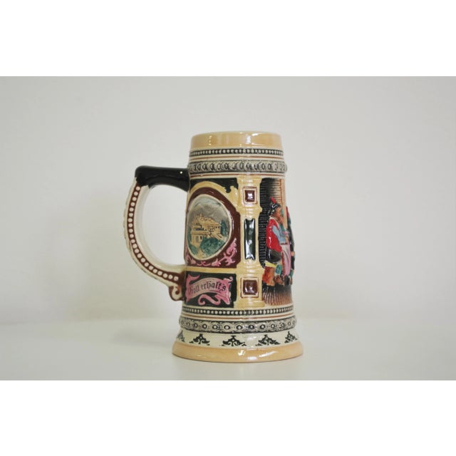 Bavarian porcelain mugs from the 1980s. the measures of the mugs are: x h11 x l13,5 p9 h18 x l12 x p9 x h15 x p8,5 l11,5