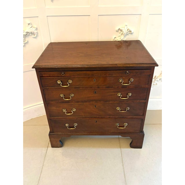 Small Antique Georgian Mahogany Chest of 4 Drawers with Brushing Slide, 1780 For Sale - Image 4 of 12