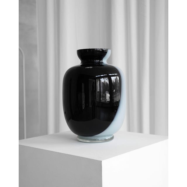 Black-and-White Vase, 1980s For Sale - Image 5 of 7