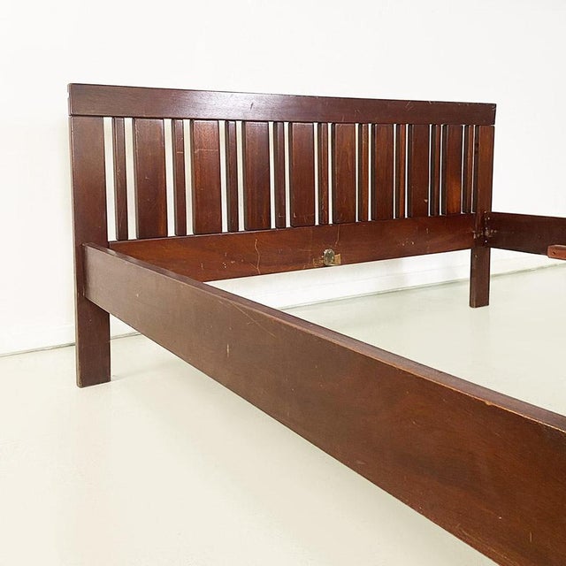 Califfo Bed in Wood attributed to Ettore Sottsass for Poltronova, 1960s For Sale - Image 6 of 18