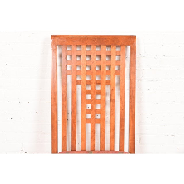 Stickley Mission Arts & Crafts Cherry Wood Side Chairs or Dining Chairs in the Manner of Frank Lloyd Wright, Pair For Sale In South Bend - Image 6 of 14