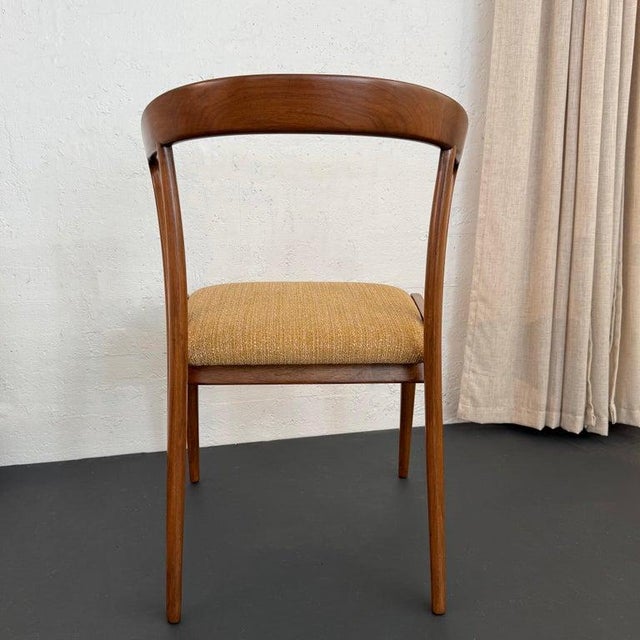 Mid-Century Modern Walnut Chair by Bertha Schaeffer for M. Singer & Sons For Sale - Image 9 of 10