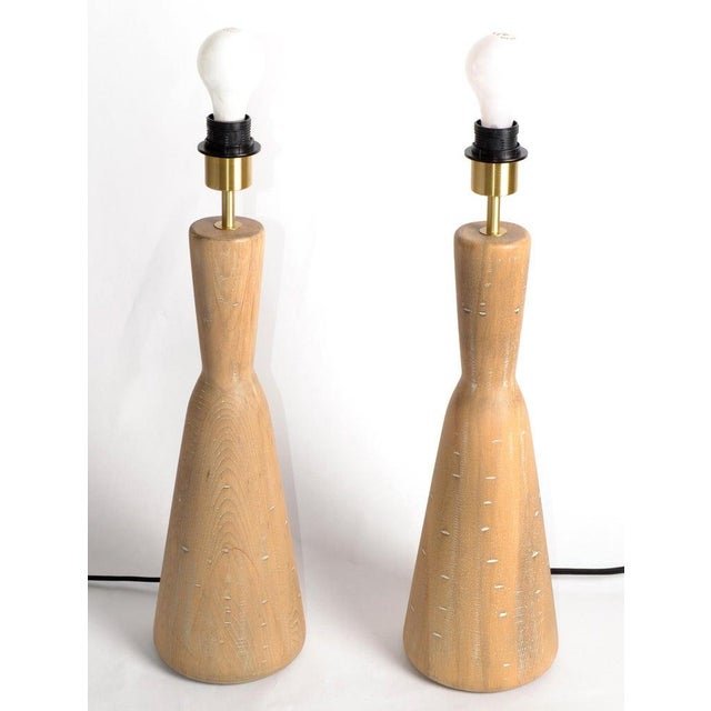 Vintage Natural Tapered Solid Wood Brass Table Lamps Mid-Century Modern, Pair For Sale - Image 9 of 18