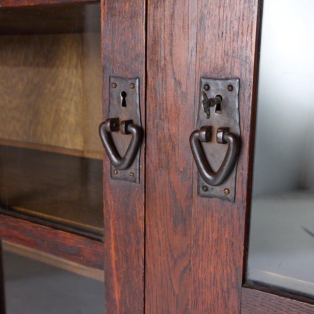 1910s Large Two-Door Bookcase by Gustav Stickley For Sale - Image 12 of 15