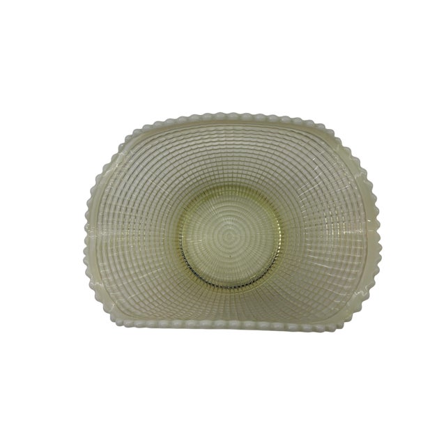 Late 19th Century Albany Model Flint Ribbed Spiral Pattern Ivory Clear Opalescent Uranium Bowl For Sale - Image 4 of 10