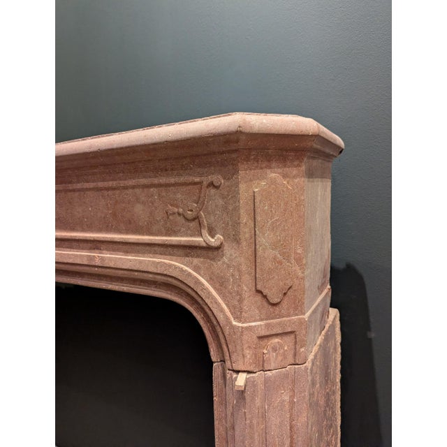 French Mantelpiece in Pink Porphyry Stone, 1700s For Sale - Image 6 of 10