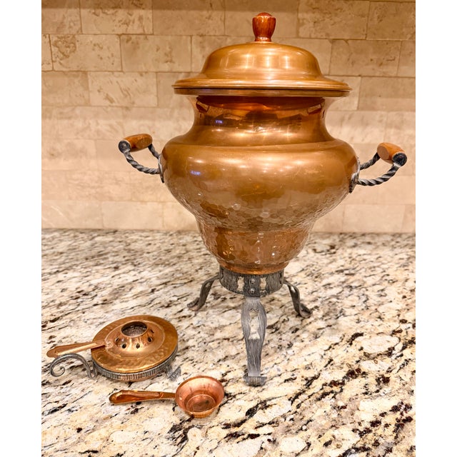 Vintage Stöckli Netstal Swiss Hammered Copper Samovar Tabletop Beverage Urn With Burner For Sale - Image 4 of 6