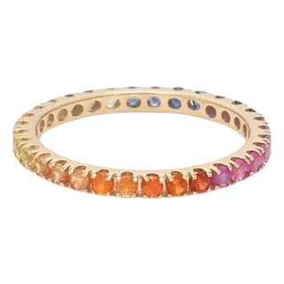 Natural 2.22 cts rainbow sapphire band ring in 18k gold For Sale