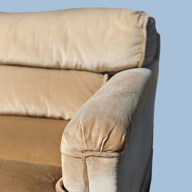 White Postmodern Velvet & Brass Sofa by Drexel Heritage, 1980s, Mid-Century, Hollywood Regency For Sale - Image 8 of 10