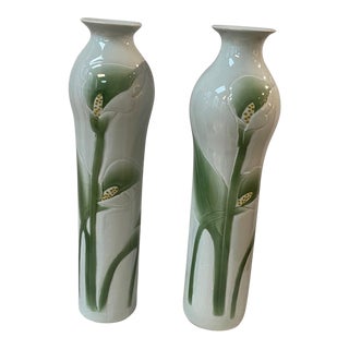 Maitland Smith Set of 2 Hand Painted Vintage Vases For Sale