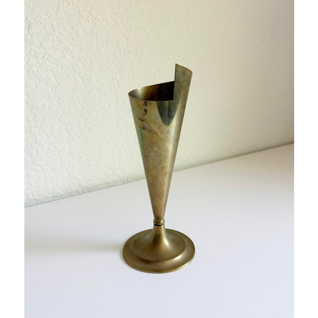 1950s Spiral Brass Vase For Sale In Sacramento - Image 6 of 8