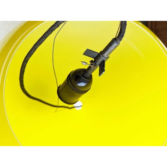 1960s Yellow and White Incamiciato Murano Glass Pendant Lamp by A. Pianon for Vistosi, 1960s For Sale - Image 5 of 14