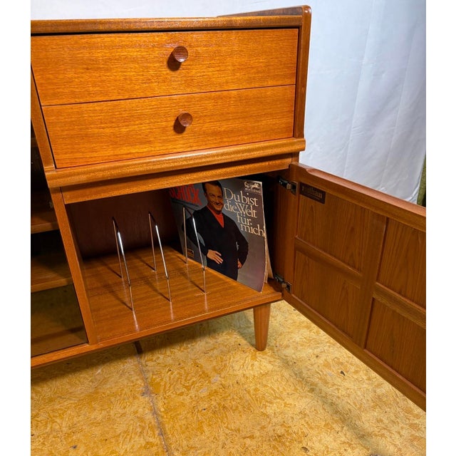 Brown Mid-Century Modern Teak Music Cabinet by Nathan, 1960 For Sale - Image 8 of 14
