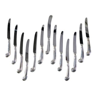 Late 20th Century Set of Thirteen Sterling Silver Elizabeth II Dinner Knives With Pistol Handles For Sale